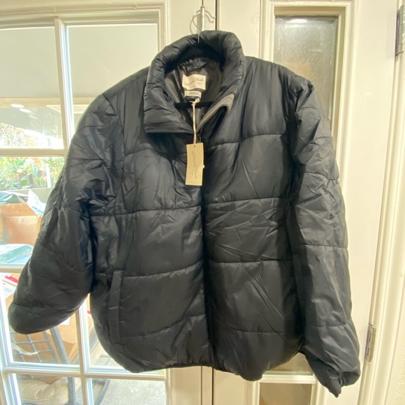 Universal Thread Black Puffer Jacket - Picture 6 of 6